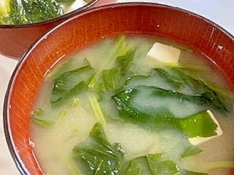 冷凍ほうれん草・豆腐・わかめの味噌汁